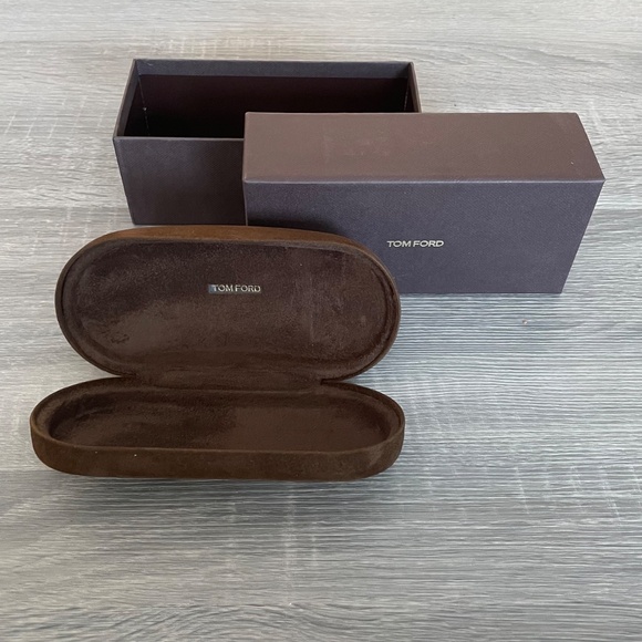 Tom Ford Brown Velvet Eyeglass Case with Box - Picture 2 of 2